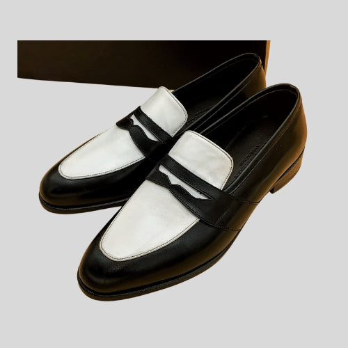 Men Black And White Color Block Pointed Leather Shoes